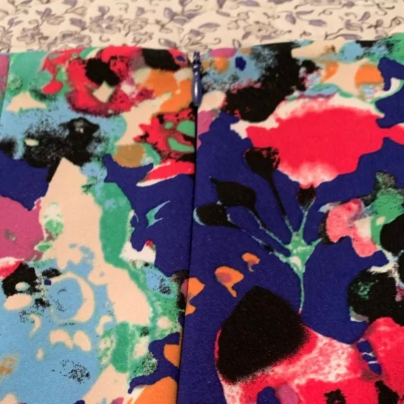 🦋Nicole by Nicole Miller pencil skirt stretchy floral multicolored size small - Picture 5 of 8
